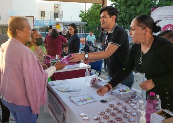 PARTICIPAN EN CONVIVENCIA MÁS DE MIL 200  PADRES Y ALUMNOS DE JARDINES DE NIÑOS DE LA PAZ