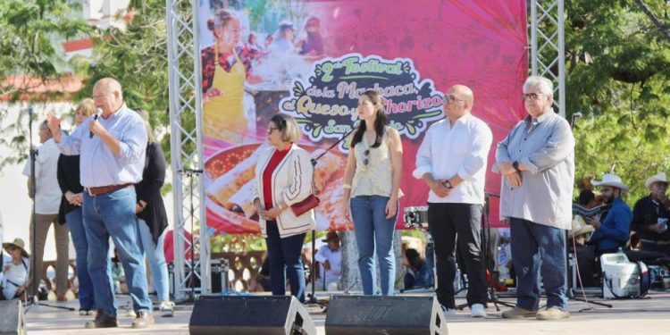 ASISTE GOBERNADOR VCC A FESTIVAL DE LA MACHACA, QUESO Y CHORIZO; DESTACA TRADICIONES EN SAN ANTONIO