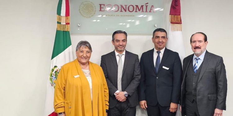 ENTREGA GOBERNADOR VCC, 180 TÍTULOS DE CONCESIÓN PARA FORTALECER EL TRANSPORTE PÚBLICO