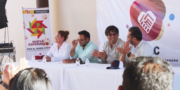 ASISTE OSCAR LEGGS CASTRO A LA TOMA DE PROTESTA DEL MOVIMIENTO DE APOYO CIUDADANO