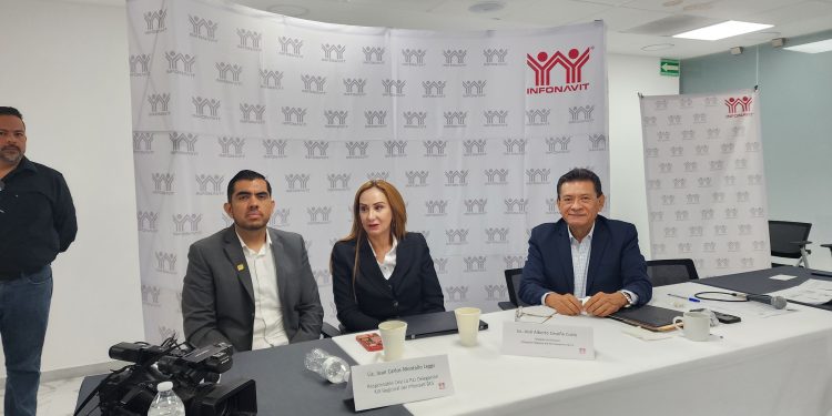 EL DIA ULTIMO DE ESTE TERMINA EL PLAZO PARA CONVERTIR A PESOS LOS CREDITOS DE INFONAVIT CONTRATADOS EN LA MODALIDAD DE EN SALARIOS MINMOS