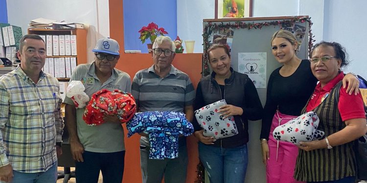 PRO-ANIMAL LOS CABOS INVITA A LA CIUDADANÍA A PARTICIPAR EN “ COBIJA UNA MASCOTA “