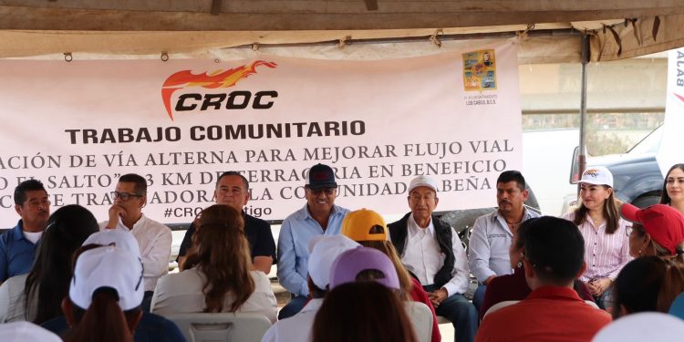 INAUGURA ALCALDE DE LOS CABOS EN CONJUNTO CON LÍDER DE LA CROC RUTA DE CIRCULACIÓN VEHICULAR DEL PUENTE EL CHAPARRO A LA COLONIA GASTELUM