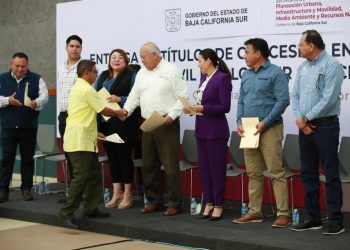 ENTREGA GOBERNADOR VCC, 180 TÍTULOS DE CONCESIÓN PARA FORTALECER EL TRANSPORTE PÚBLICO