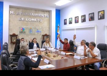 TRAS LAS HUELLAS Por Monserrath Villalejo Baeza