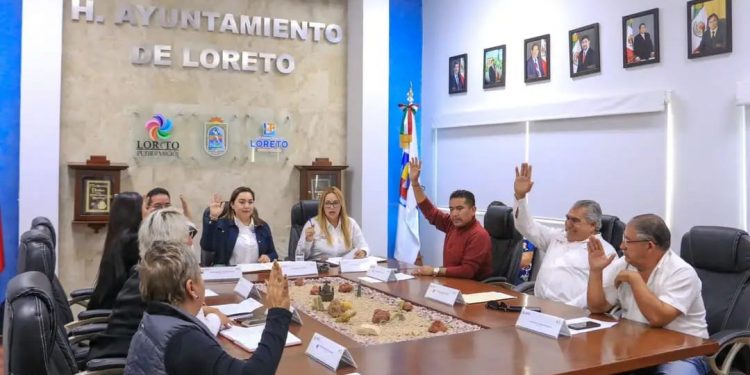 TRAS LAS HUELLAS Por Monserrath Villalejo Baeza