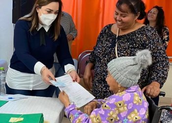 TRAS LAS HUELLAS Por Monserrath Villalejo Baeza