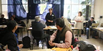 COMPARTEN EXPERIENCIAS EXITOSAS DE LA NEM DIRECTORES DEL SECTOR 5 DE PRIMARIAS DE LA PAZ