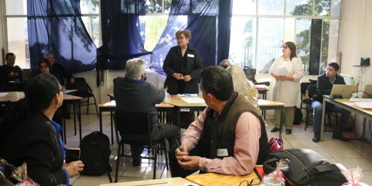 COMPARTEN EXPERIENCIAS EXITOSAS DE LA NEM DIRECTORES DEL SECTOR 5 DE PRIMARIAS DE LA PAZ