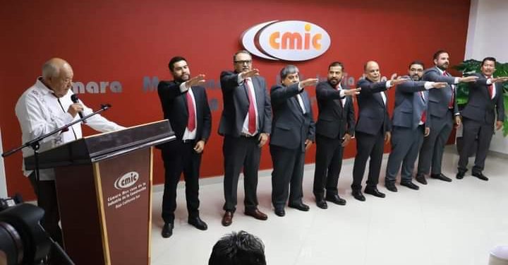 TOMA PROTESTA GOBERNADOR VCC A NUEVA DIRECTIVA DE LA CMIC BCS