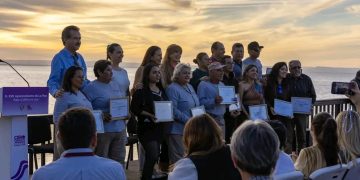 TRAS LAS HUELLAS Por Monserrath Villalejo Baeza