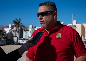 GOBIERNO DE LOS CABOS REALIZÓ EL BACHEO CON ASFALTO DE LA CALLE PLAYAS EN FRACCIONAMIENTO GARDENIAS EN CSL