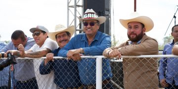 EL PRESIDENTE MUNICIPAL DE LOS CABOS OSCAR LEGGS CASTRO ESTUVO PRESENTE EN LA REYNAUGURACION DEL TASTE RANCHO NOEBERT