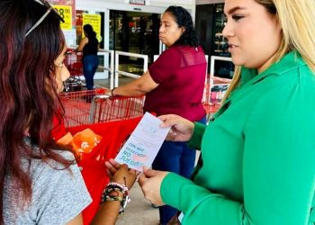 SIPINNA REALIZÓ ENTREGA DE FOLLETOS A LA POBLACIÓN DE CSL CON INFORMACIÓN DE SUS DERECHOS