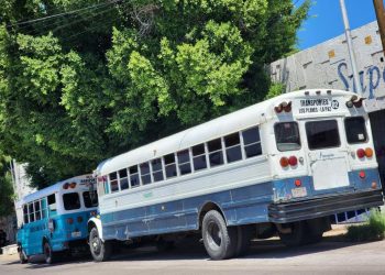 EL TRANSPORTE A LA COMUNIDAD DE LOS PLANES MODERNIZÓ SUS UNIDADES PERO FALTA MEJORAR LA ESTACION DE ASCENSO Y DESCENSO DE PASAJEROS
