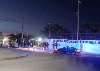 IMPLEMENTA VIGILANCIA SEGURIDAD PÚBLICA EN ESCUELAS DE LOS CABOS EN HORARIOS DE ENTRADA Y SALIDA