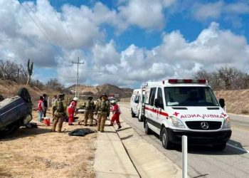 BOMBEROS Y CRUZ ROJA DE LOS CABOS RECIBEN DONATIVO SUPERIOR A $ 1 MILLÓN DE PESOS DE LAS CONTRIBUCIONES QUE SE EFECTÚAN POR MEDIO DEL SERVICIO DEL OOMSAPAS