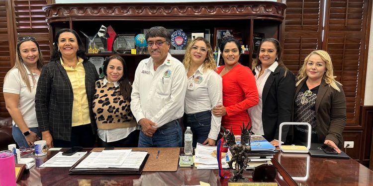 SE REÚNEN DIFERENTES ÁREAS DEL GOBIERNO DE LOS CABOS PARA LA ORGANIZACIÓN DE ACTIVIDADES DEL DÍA MUNDIAL DE LA EDUCACIÓN AMBIENTAL