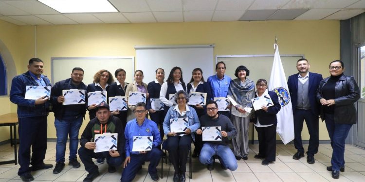 CAPACITAN A PERSONAL DE LA UABCS EN PERSPECTIVA DE GÉNERO Y LENGUAJE INCLUSIVO