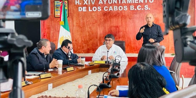 AUTORIZA CABILDO DISTINCIÓN HONORÍFICA A LETTY COPPEL POR SU LABOR ALTRUISTA EN LOS CABOS