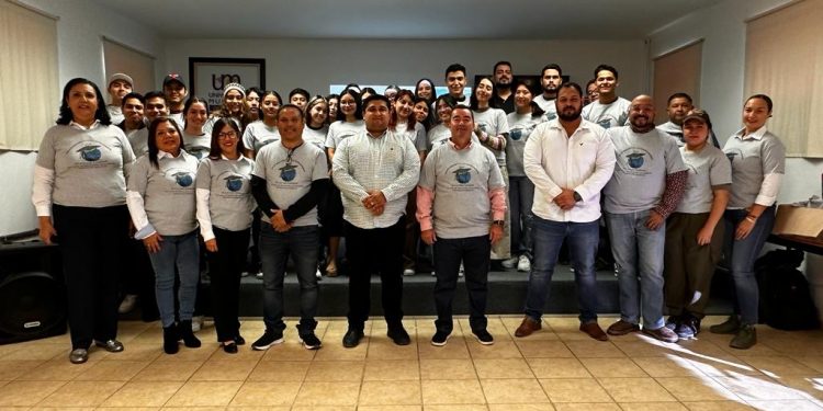 PERSONAL DE LA DIRECCIÓN GENERAL DE ECOLOGÍA Y MEDIO AMBIENTE DE LOS CABOS EFECTUÓ LA CONFERENCIA “CONSERVACIÓN DE LAS AVES A TRAVÉS DE LA EDUCACIÓN AMBIENTAL “