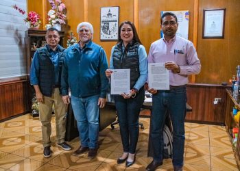 SIGNAN CONVENIO DE COLABORACIÓN AYUNTAMIENTO DE MULEGÉ E INSTITUTO NACIONAL ELECTORAL PARA FACILITAR ACCESO A CASILLAS ELECTORALES