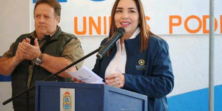 TRAS LAS HUELLAS Por Monserrath Villalejo Baeza