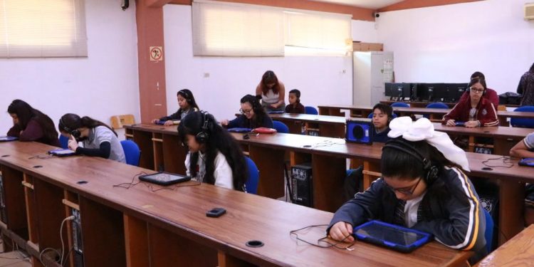 CERTIFICA SEP EN DOMINIO DEL INGLÉS  A 30 DOCENTES Y 120 ALUMNOS