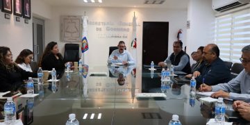 ESTABLECEN MESA DE DIÁLOGO AUTORIDADES Y DOCENTES DE TELEBACHILLERATO COMUNITARIO