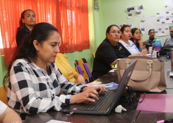 IMPARTEN CURSOS A ESTUDIANTES DE NIVEL BÁSICO PARA PREVENIR LA TRATA DE PERSONAS