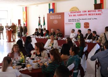 RECONOCE GOBERNADOR VCC, LEALTAD Y PATRIOTISMO DEL EJÉRCITO MEXICANO
