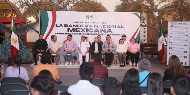 INICIO GOBIERNO DE LOS CABOS LA RUTA DE LA BANDERA NACIONAL POR EL MUNICIPIO