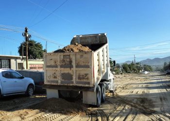 REHABILITA SERVICIOS PÚBLICOS CALLES DE LA COLONIA VISTA HERMOSA EN SJC