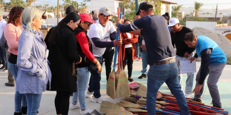 RECIBE PERSONAL DE LAS DIFERENTES ÁREAS DEL XIV AYUNTAMIENTO DE LOS CABOS CAPACITACIÓN TITULADA “ MEJORES SERVIDORES PÚBLICOS “