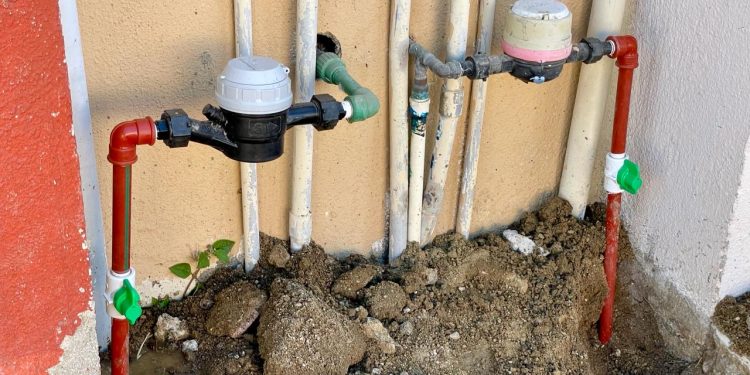 INICIAN LAS OBRAS PARA SUSTITUIR 1 MIL TOMAS DOMICILIARIAS DE AGUA POTABLE EN MIRAMAR DE CSL