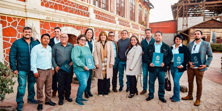 TOMA PROTESTA EL COMITÉ CIUDADANO DEL PUEBLO MÁGICO DE SANTA ROSALÍA