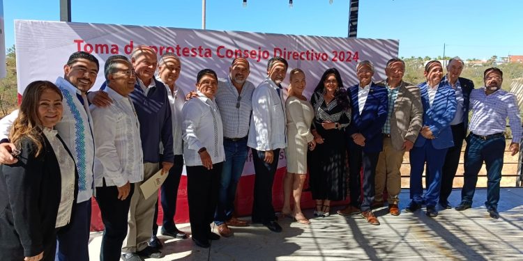 PARTICIPA EL H.AYUNTAMIENTO DE LOS CABOS EN LA TOMA DE PROTESTA DE IMEF BCS