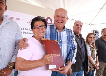 BRINDA GOBIERNO DEL ESTADO CERTEZA JURÍDICA A FAMILIAS DE LOS CABOS