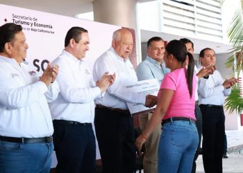 ENTREGA VMCC MICROFINANCIAMIENTOS A 85 FAMILIAS  DE LA PAZ