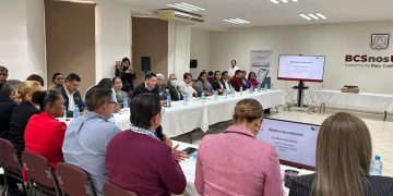 CERTIFICA SEP EN DOMINIO DEL INGLÉS  A 30 DOCENTES Y 120 ALUMNOS