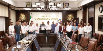 FIRMA GOBERNADOR DONACIÓN DE PROPIEDADES DE FONATUR AL ESTADO