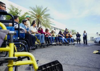 CAPACITAN A SERVIDORES PÚBLICOS PARA LA  ATENCIÓN DE PERSONAS CON DISCAPACIDAD