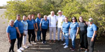 SE REÚNE GOBERNADOR DE BCS Y EMBAJADOR DE EU CON ORGANIZACIONES CIVILES