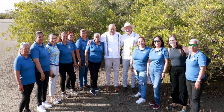 SE REÚNE GOBERNADOR DE BCS Y EMBAJADOR DE EU CON ORGANIZACIONES CIVILES