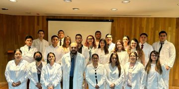 TRAS LAS HUELLAS Por Monserrath Villalejo Baeza