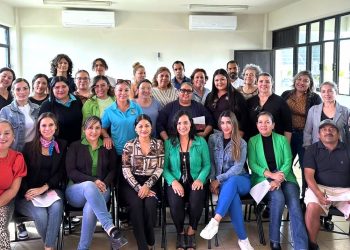 CONVOCÓ COORDINACIÓN DE RECURSOS HUMANOS AL CURSO DENOMINADO TRANSVERSALIZANDO LA IGUALDAD: !CANDIL EN LA CALLE Y LUZ EN LA CASA!