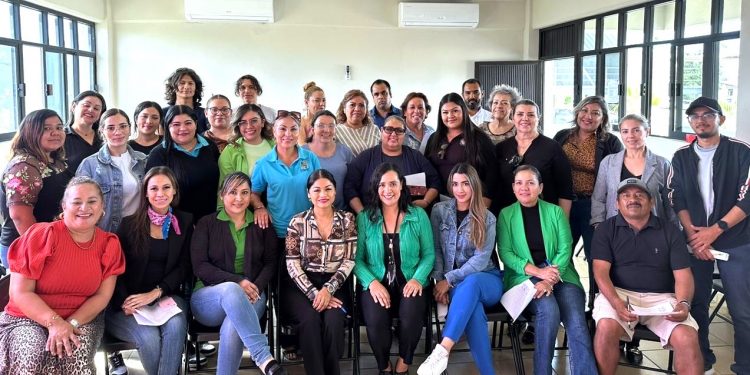 CONVOCÓ COORDINACIÓN DE RECURSOS HUMANOS AL CURSO DENOMINADO TRANSVERSALIZANDO LA IGUALDAD: !CANDIL EN LA CALLE Y LUZ EN LA CASA!