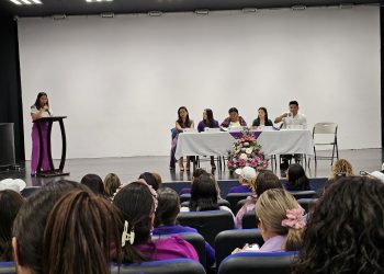 ENCABEZÓ PERSONAL DE LA COORDINACIÓN DE DERECHOS HUMANOS DE LOS CABOS EL FORO DENOMINADO “RETOS Y DESAFÍOS PARA EL EJERCICIO DE LOS DERECHOS DE LAS MUJERES “