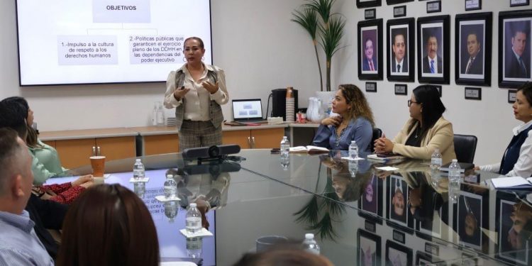 SE REÚNEN ENLACES DE DERECHOS HUMANOS Y PLANEACIÓN DE LAS DEPENDENCIAS ESTATALES