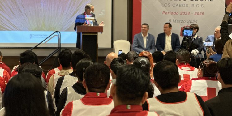REALIZAN CEREMONIA DE TOMA DE PROTESTA DEL NUEVO CONSEJO LOCAL DE CRUZ ROJA MEXICANA EN LOS CABOS